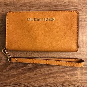 Michael Kors Wallet/Wristlet and Phone Case